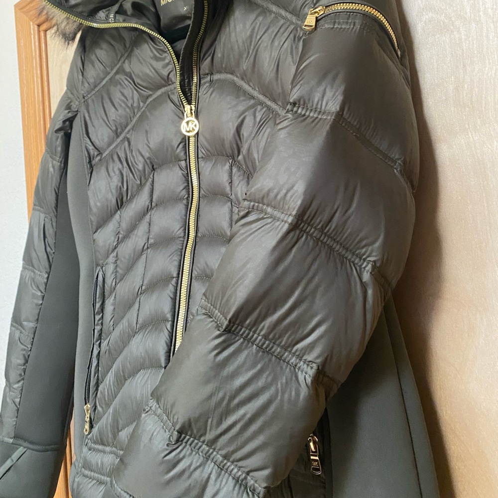 Jacket - Picture 3 of 5